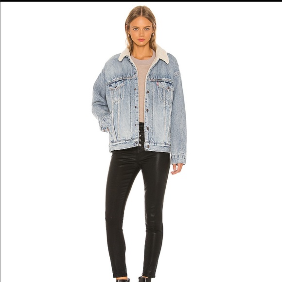 LEVI’S Dad Sherpa Trucker in Warm Daddy Mac - Picture 4 of 7